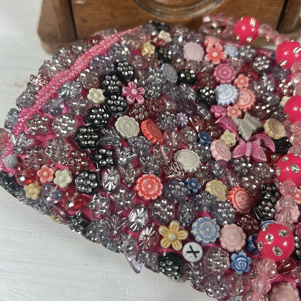 LA VIOLA Pink Clutch Kiss Lock Pink Lined Evening Prom Bag
W/ Strap NWOT - Picture 16 of 16